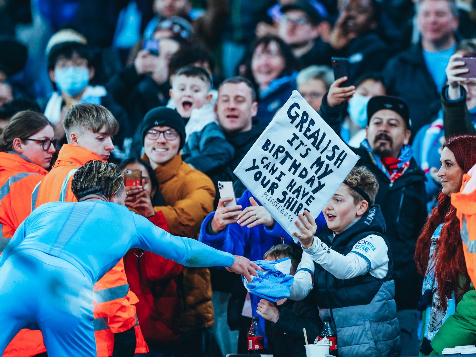 在人数占优 在人数占优